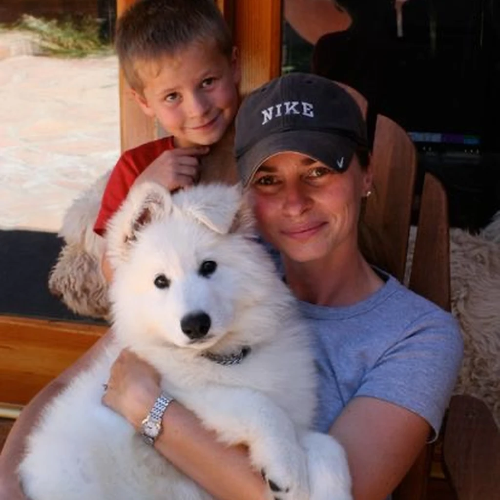 Cliente de Bogotá con su cachorro Samoyedo Balto